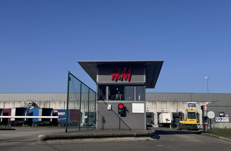 Directie distributiecentrum H&M Logistics in Ghlin zou op 12 mei ...