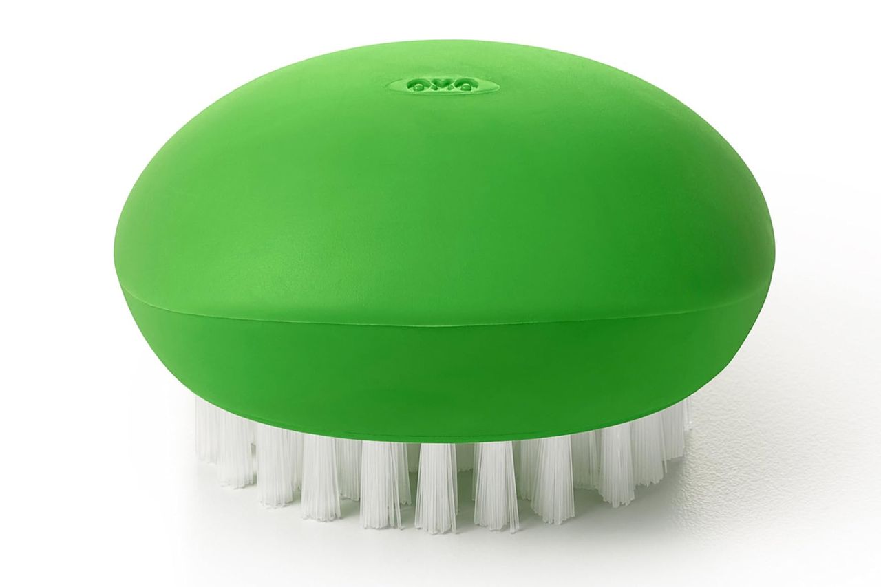 OXO Good Grips Vegetable Brush Black& Green, 1 EA