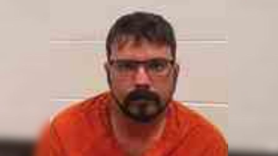 Former Arkansas cop charged with sexually assaulting minor