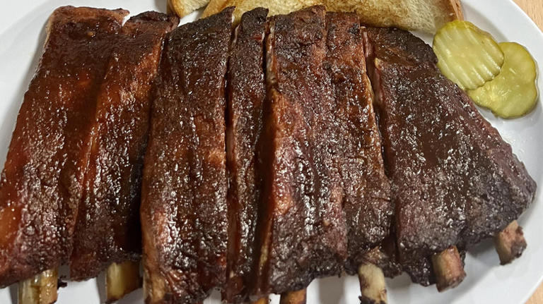 BBQ lovers agree, these are 15 of the best pork ribs in the US