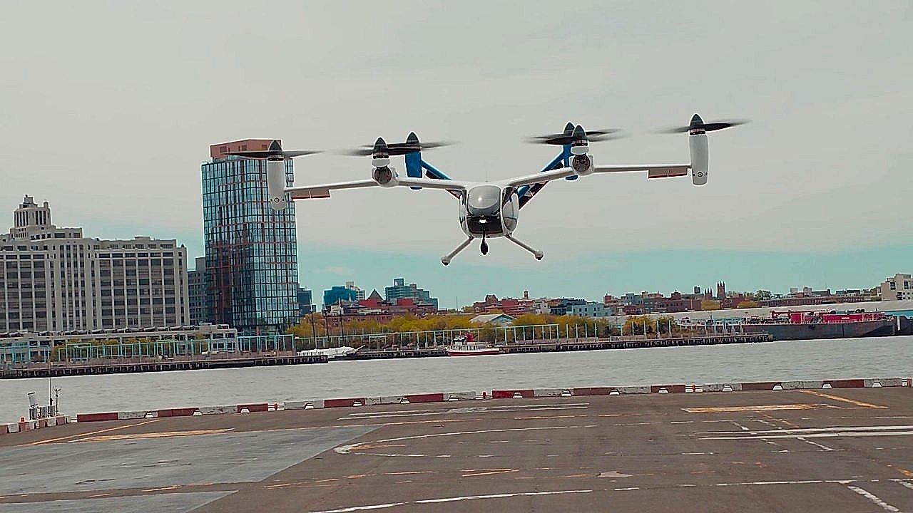 'Jetsons-like' air taxis arrive in New York with first demonstration ...
