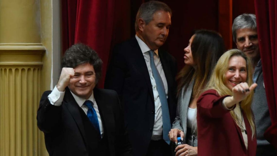 Milei tildó de "asesinos" a los diputados de izquierda, cargo contra la ...