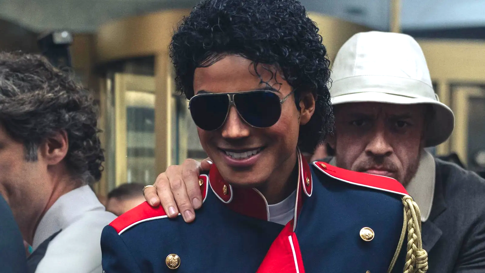 Lý do phim về Michael Jackson hút khán giả dù nhận đánh giá tiêu cực