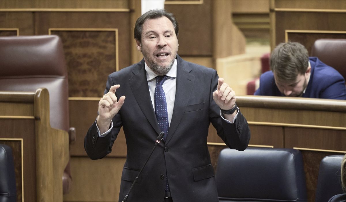 Puente consiente una licitación de Renfe destinada a renacionalizar el ...