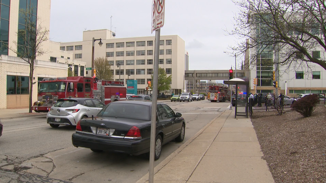 Milwaukee shots fired; 3 juveniles arrested after pursuit, crash
