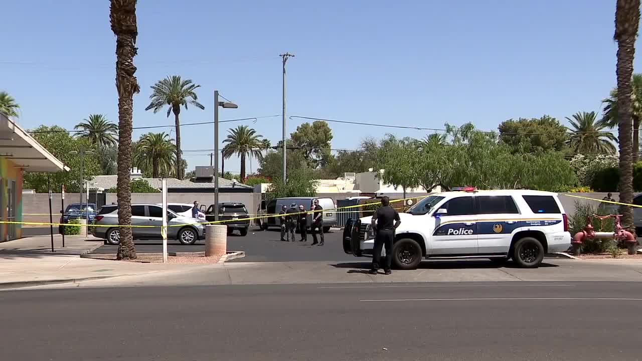 Deadly shooting involving Phoenix police near 7th Avenue and McDowell Road