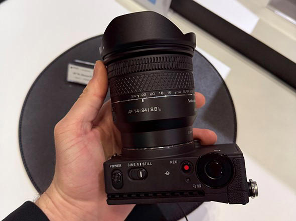 L-mount just got a significantly smaller ultra wide zoom