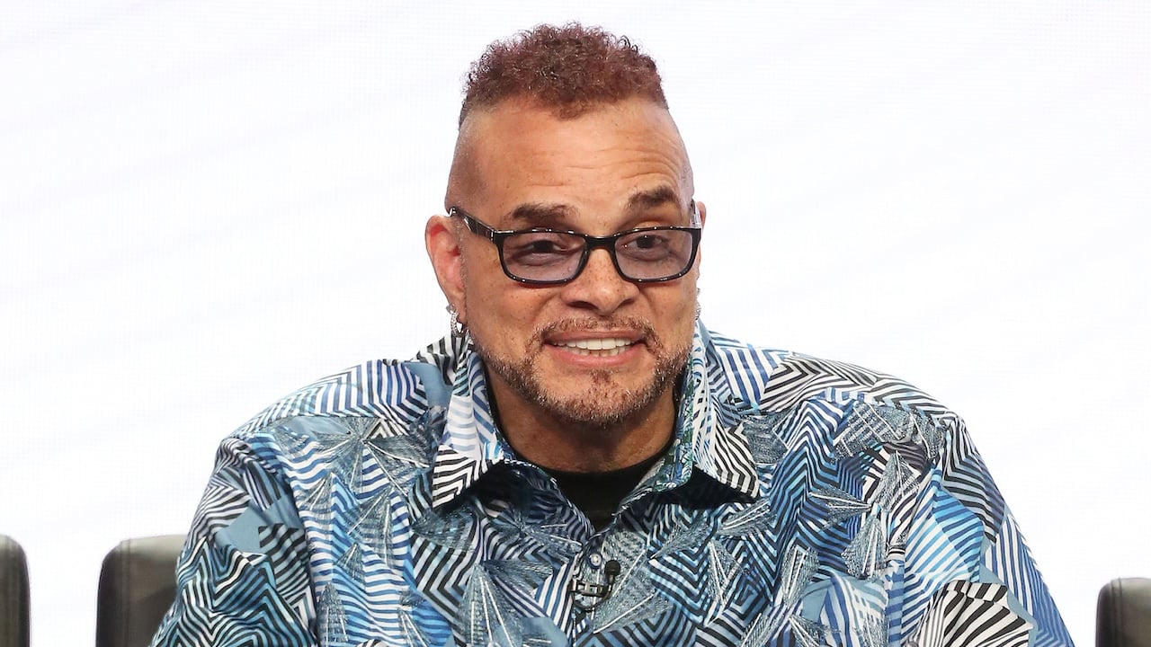 Six years after dehibiliating stroke, Sinbad announces his return to comedy