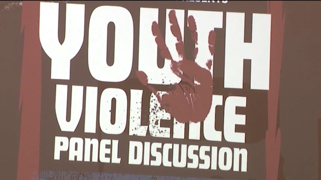 Atlanta leaders meet to address teen takeovers and youth violence