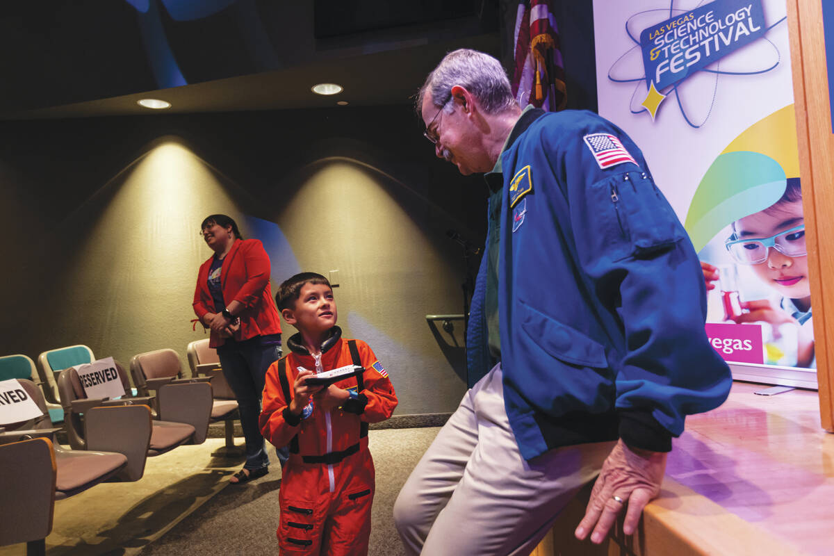 Ex-NASA astronaut encourages Las Vegas kids to reach for the stars — photos