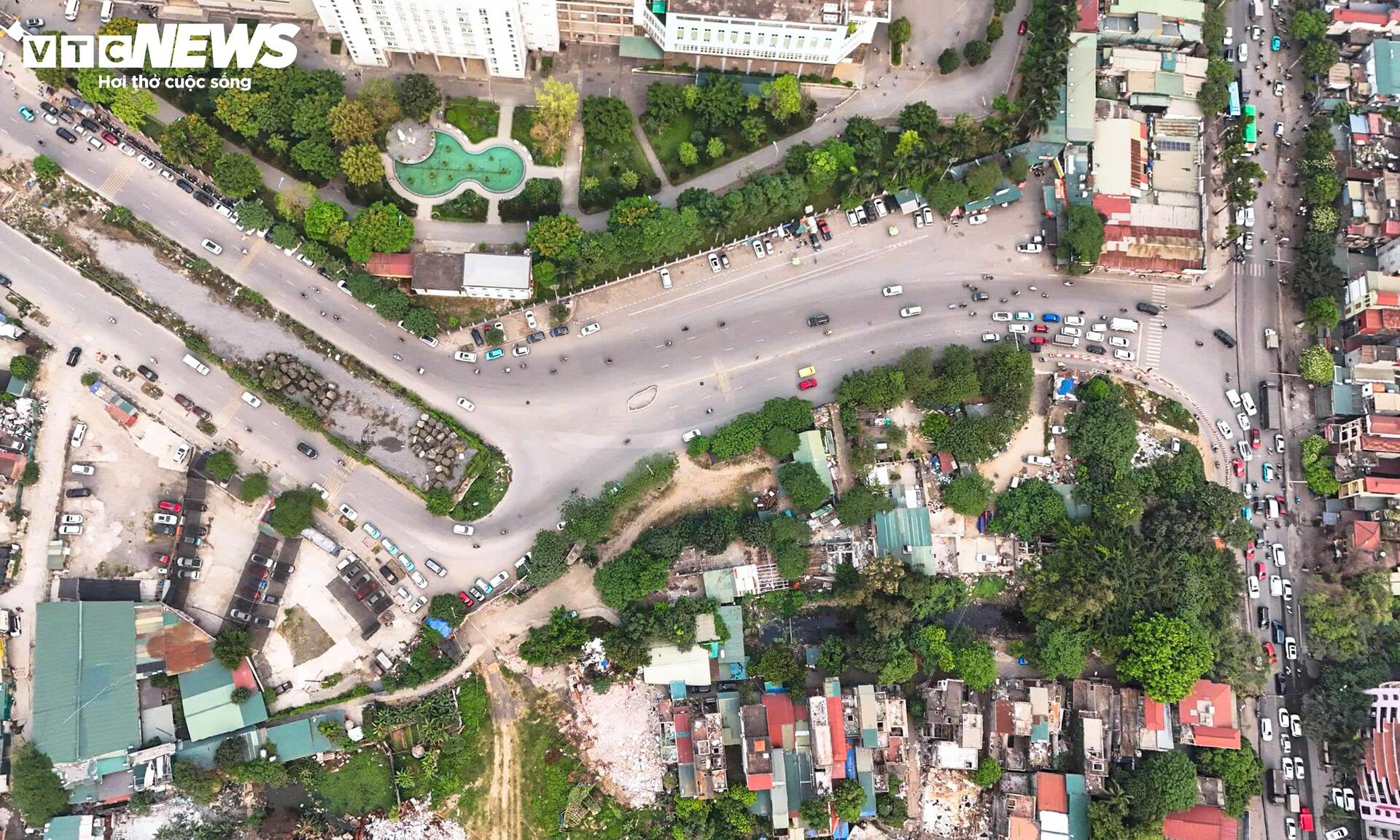 Nút giao 785 tỷ đồng dang dở gần 10 năm, hẹn hoàn thành cuối năm nay