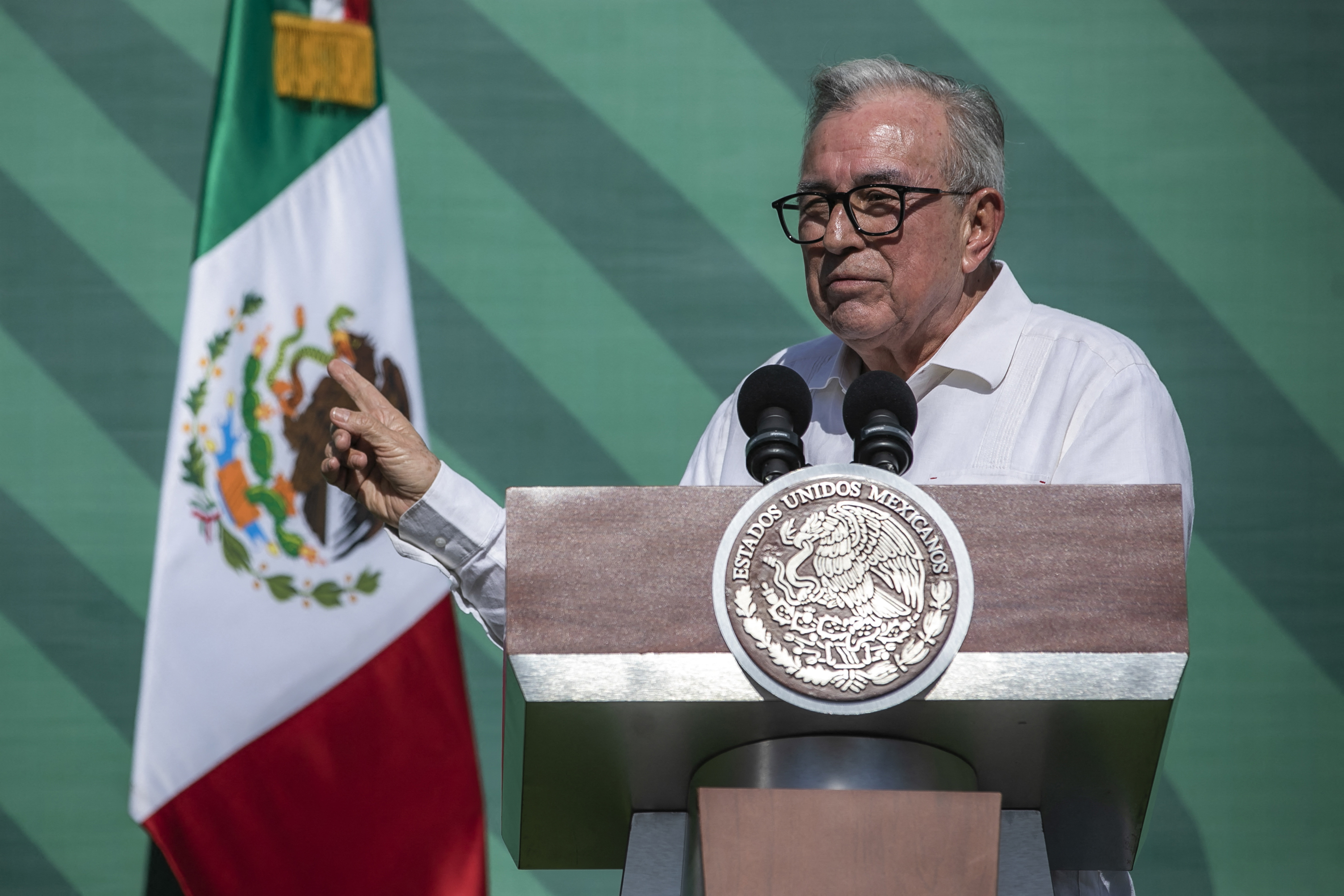 US charges Sinaloa state governor, 9 others over Mexican drug cartel links