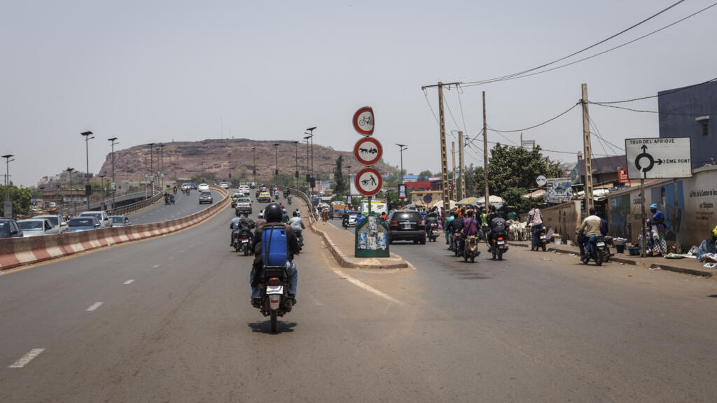 Mali : le blocus des jihadistes du JNIM s'installe peu à peu autour de ...