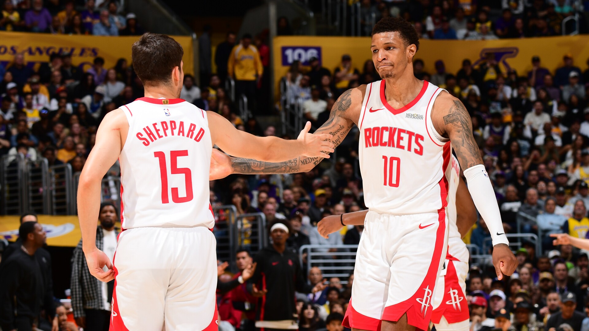 Rockets handle pressure in clutch this time, hold on to beat Lakers 99 ...
