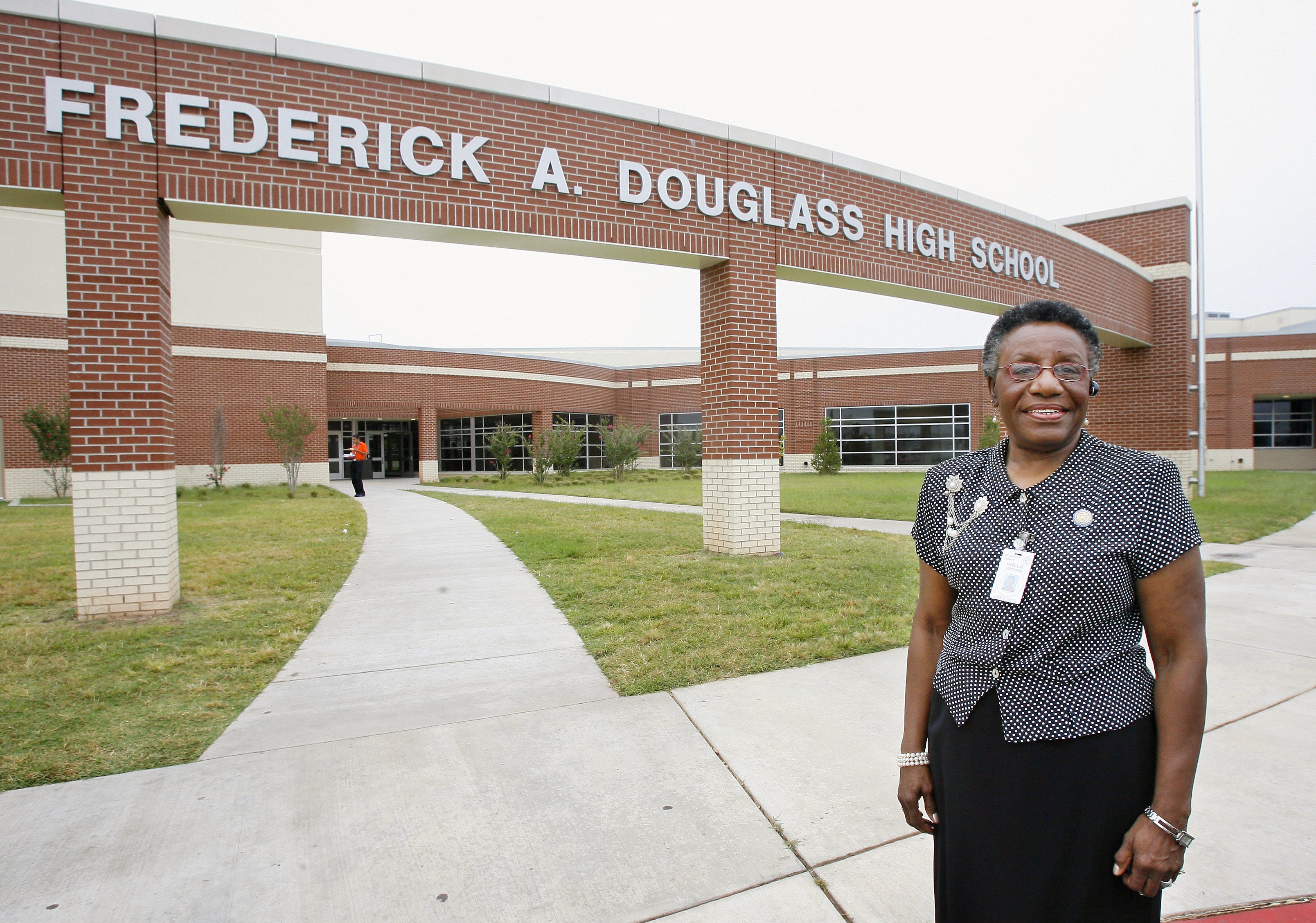 Who are Douglass High School's notable alumni in its 135-year existence?