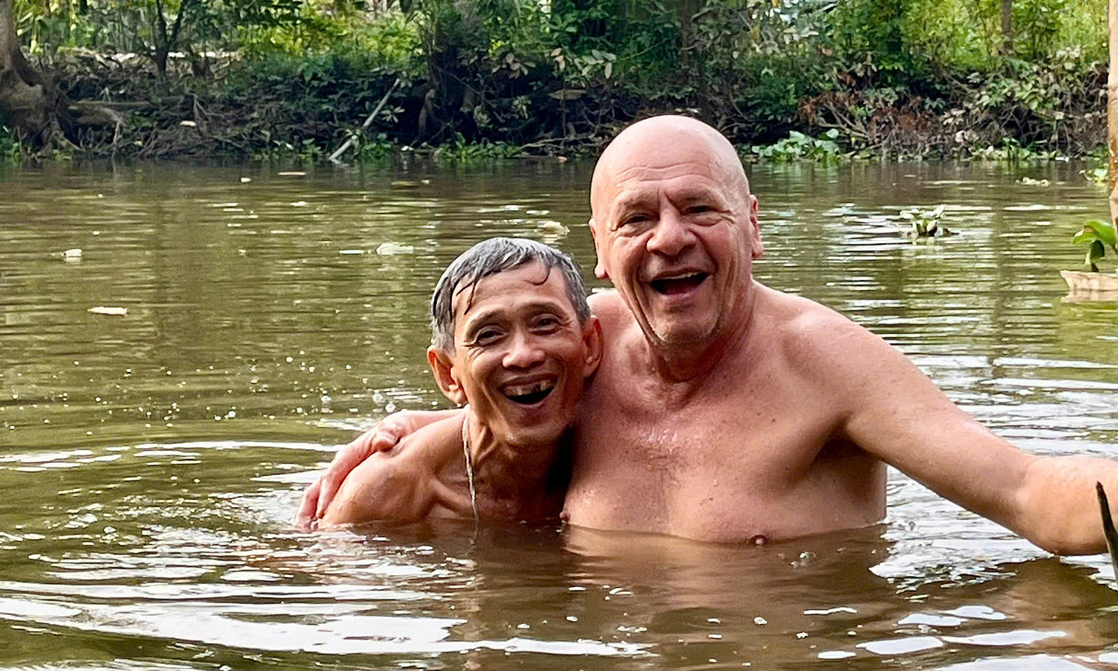 French couple embrace Mekong Delta life during 2-month stay with in-laws