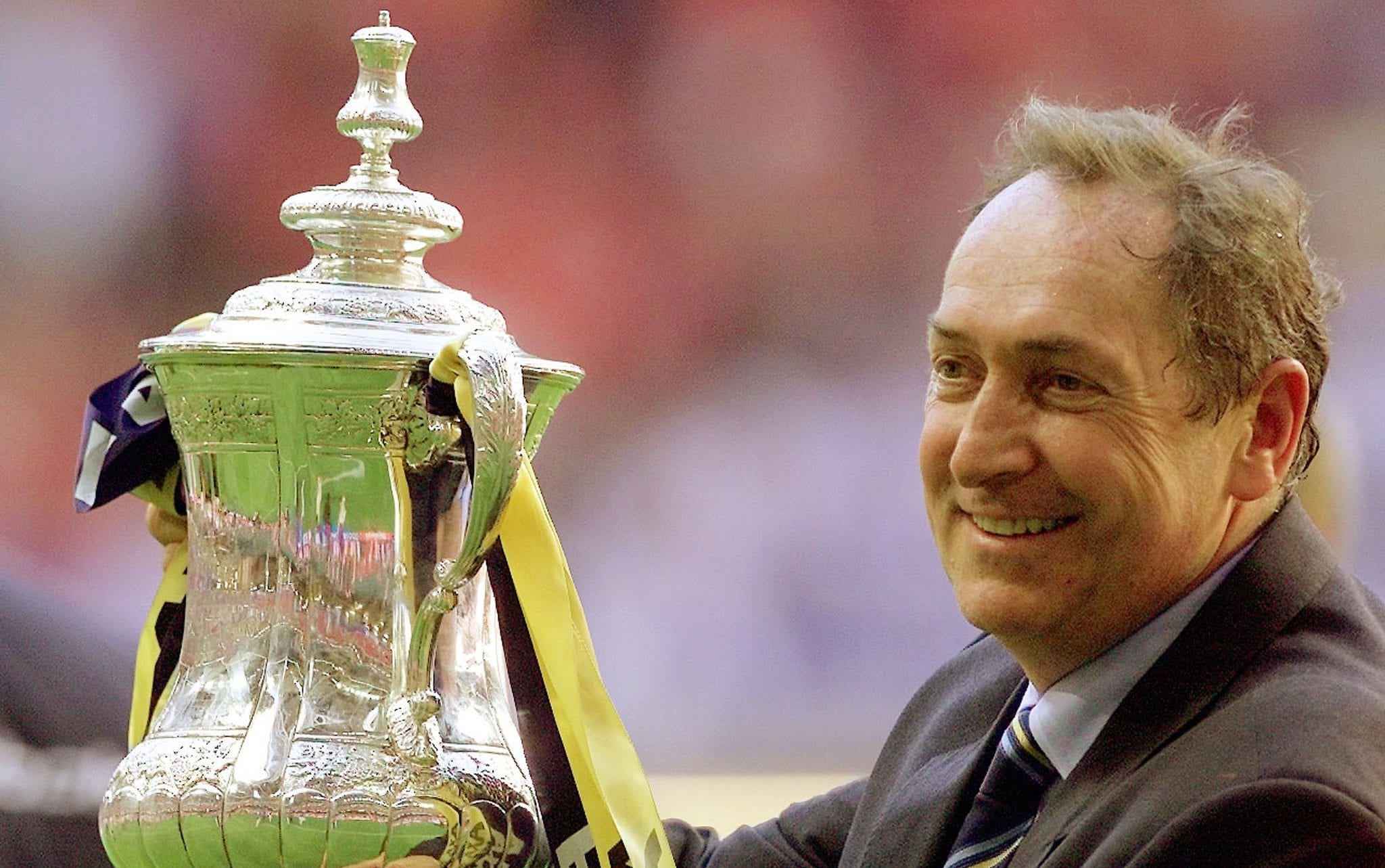 Gérard Houllier guided Liverpool to FA Cup triumph in 2001 - Ian Hodgson/Reuters