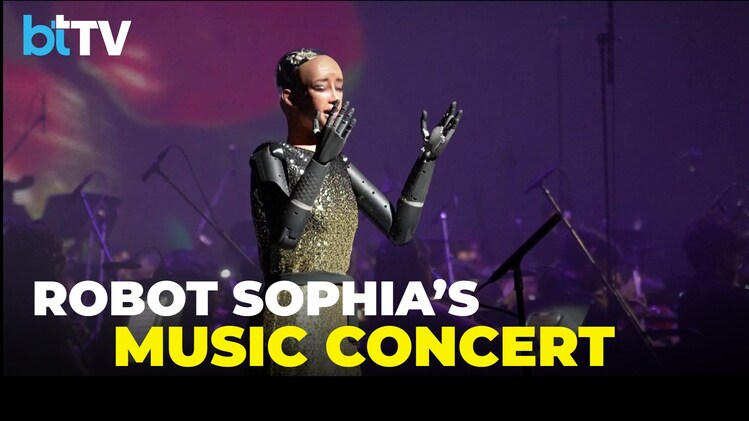 Sophia robot performs live with orchestra in Hong Kong AI concert