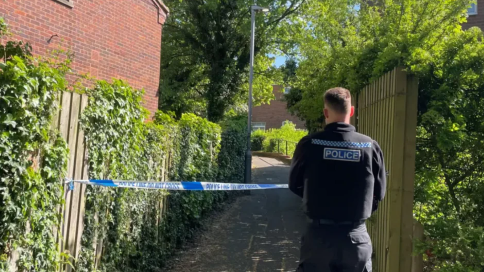 Stabbing victim known to suspect, police believe