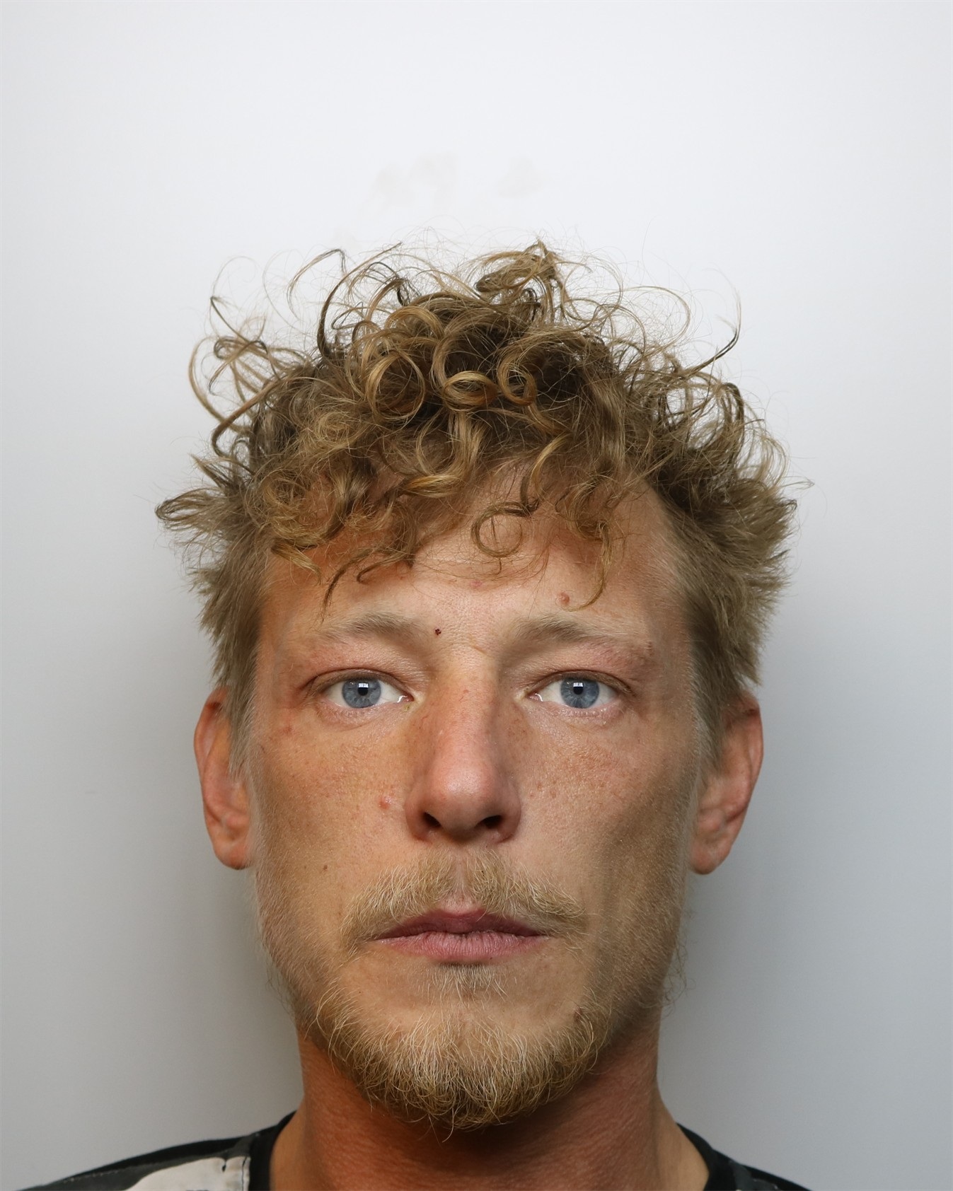 Have you seen this wanted man? Police issue appeal to trace man with ...