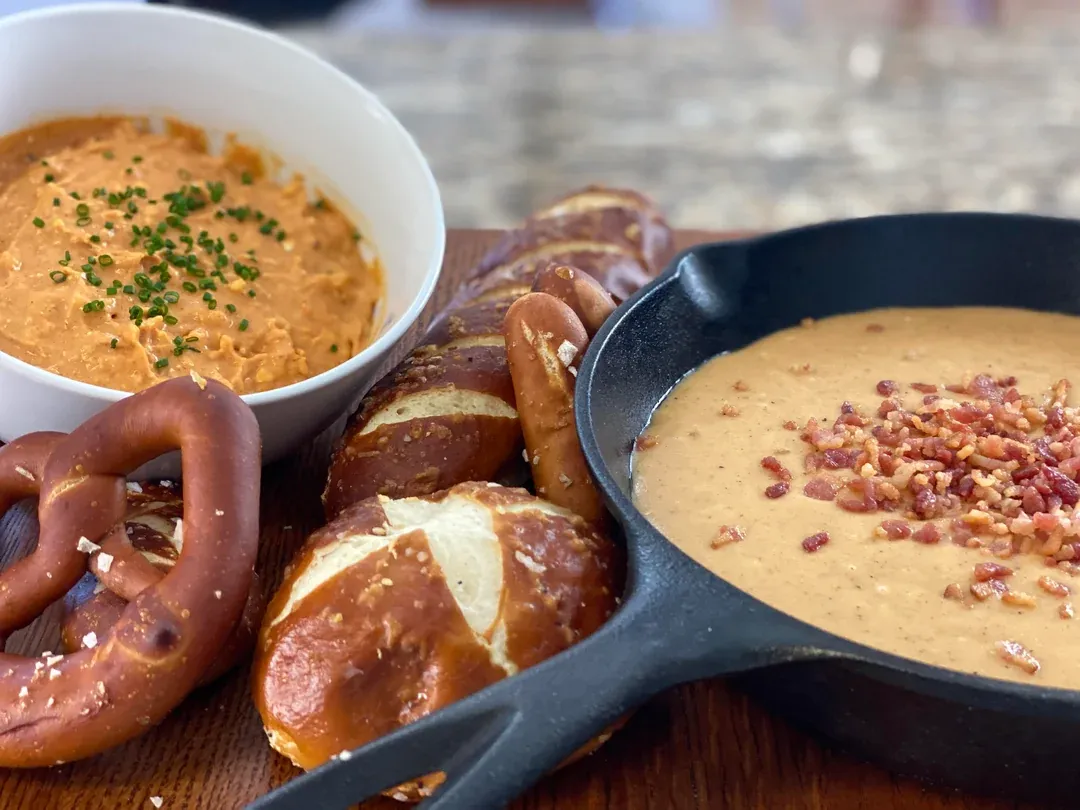 30 people share foods they fell in love with on their travels