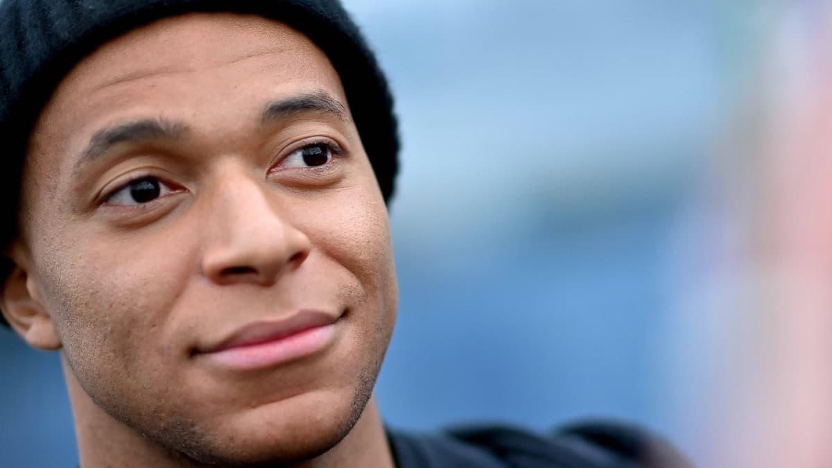 Real Madrid transfer news: Kylian Mbappe not the leader Los Blancos ...