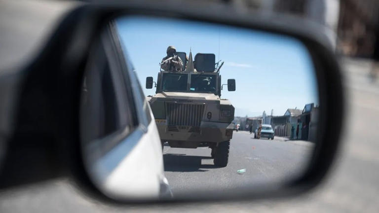 Burglary at SANDF's Tek Base: Three R4 rifles and a grenade launcher stolen