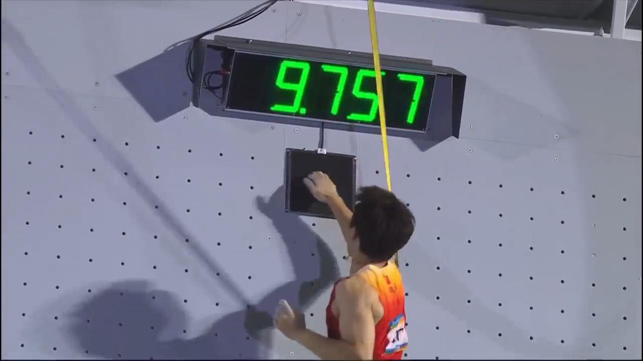 Teenage spiderman Zhao Yicheng breaks second world speed climbing ...
