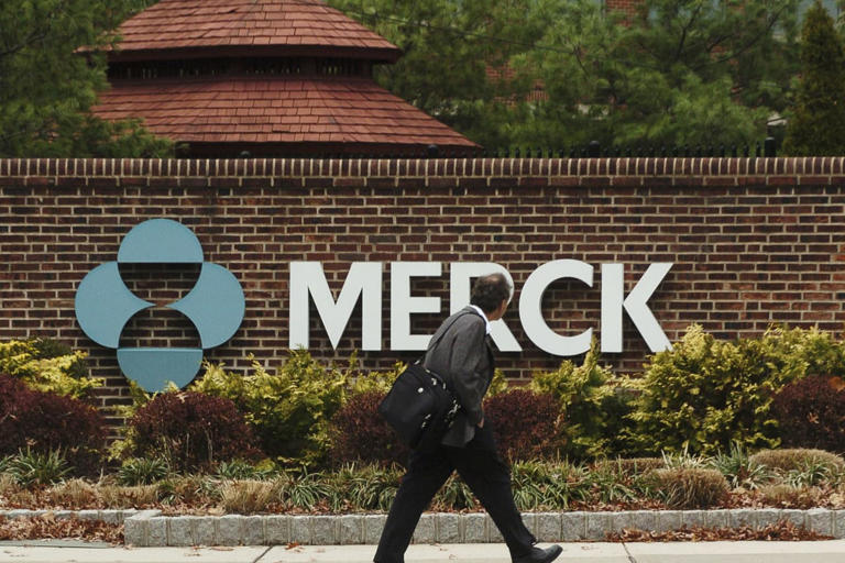 Merck Stock Falls After Earnings. It’s Working on Ways to Blunt Future ...