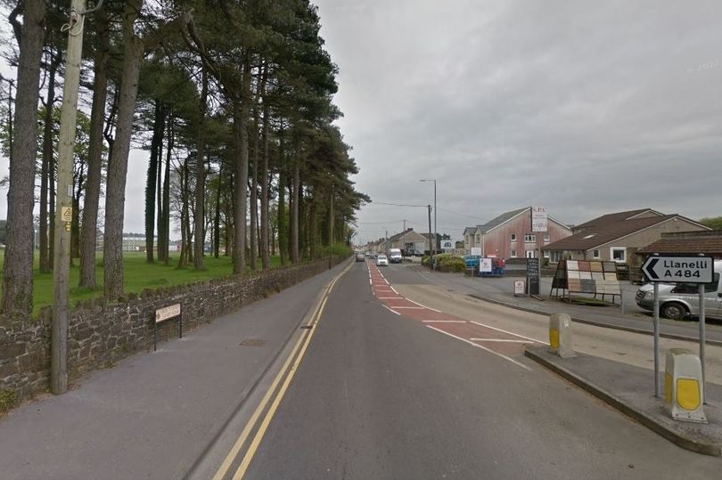 Police called to sudden death of man in Llanelli