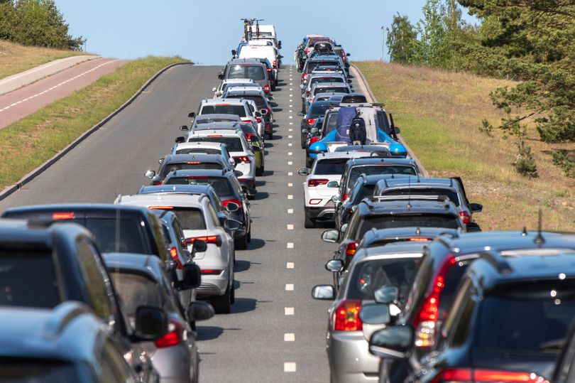 RAC reveals 'worst' hour to drive as UK set for record May bank holiday ...