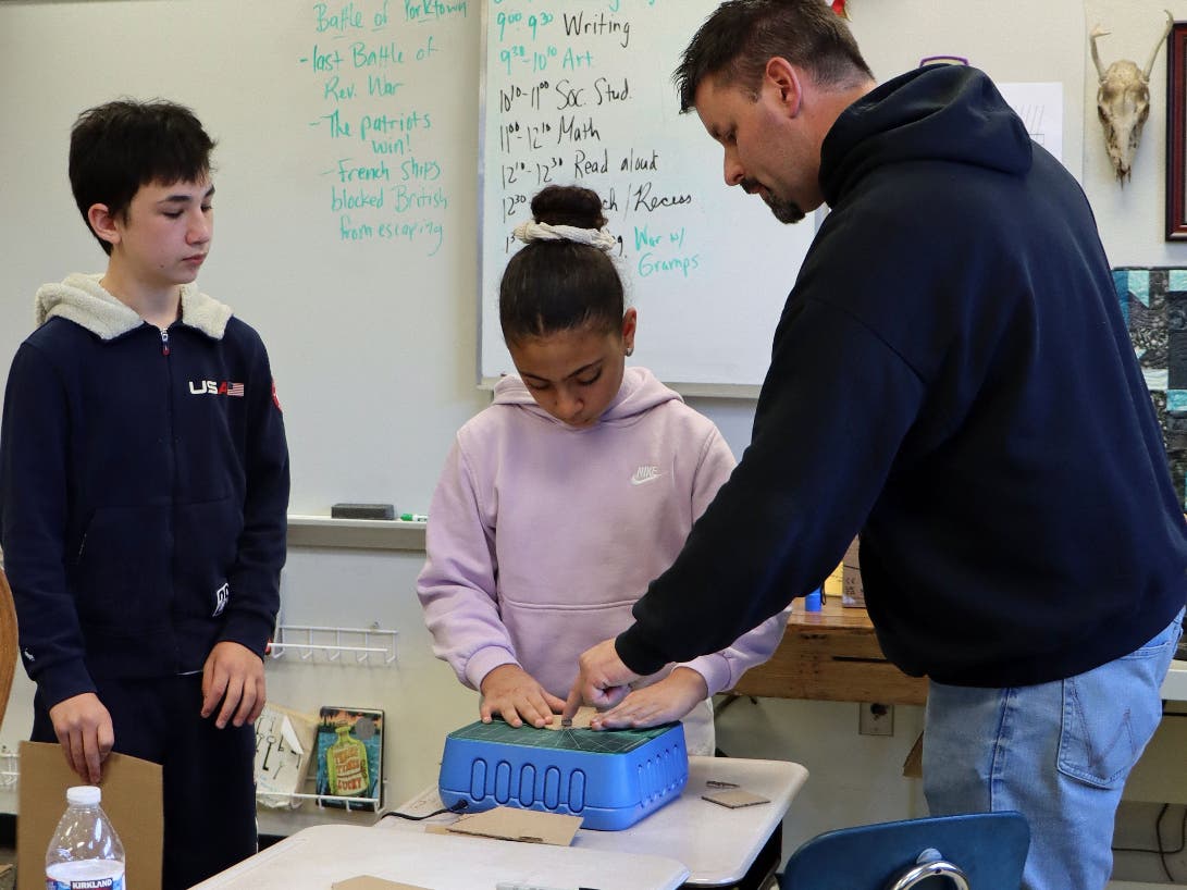 Foundation awards $17K in technology grants to Central Bucks schools