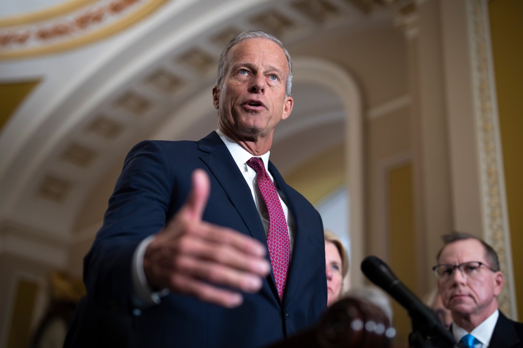 House votes to renew controversial warrantless spying power, but Senate ...