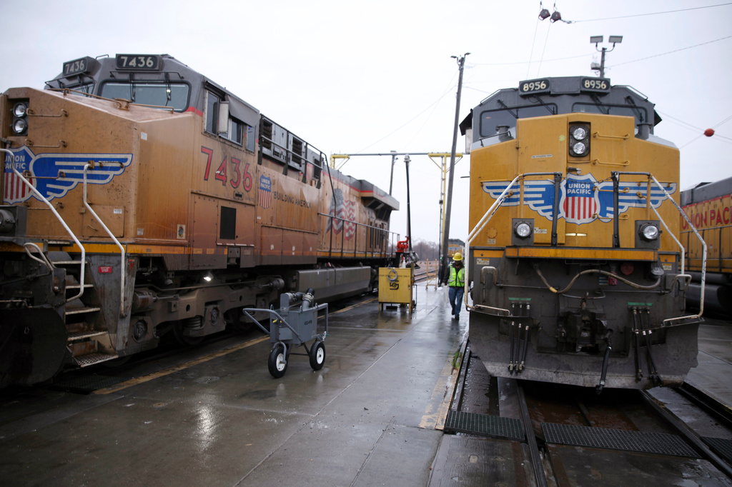 Union Pacific argues for its $85B acquisition of Norfolk Southern in ...