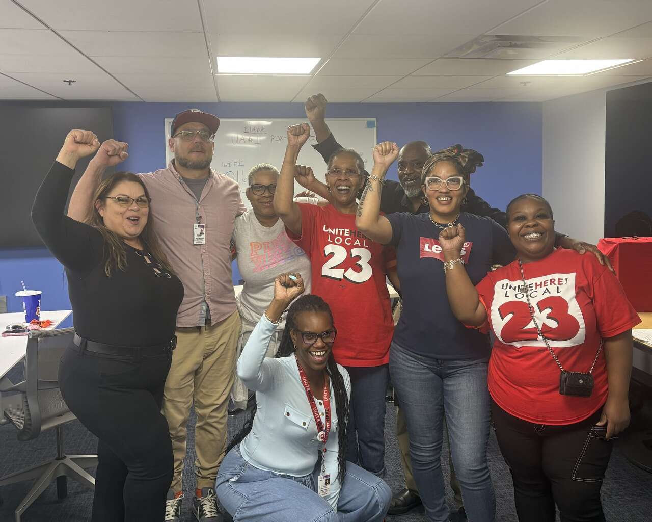 Union workers at George Bush Intercontinental Airport ratify new ...