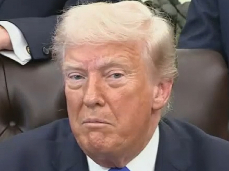 Trump accuses NYT, CNN of 'seditious' Iran war coverage