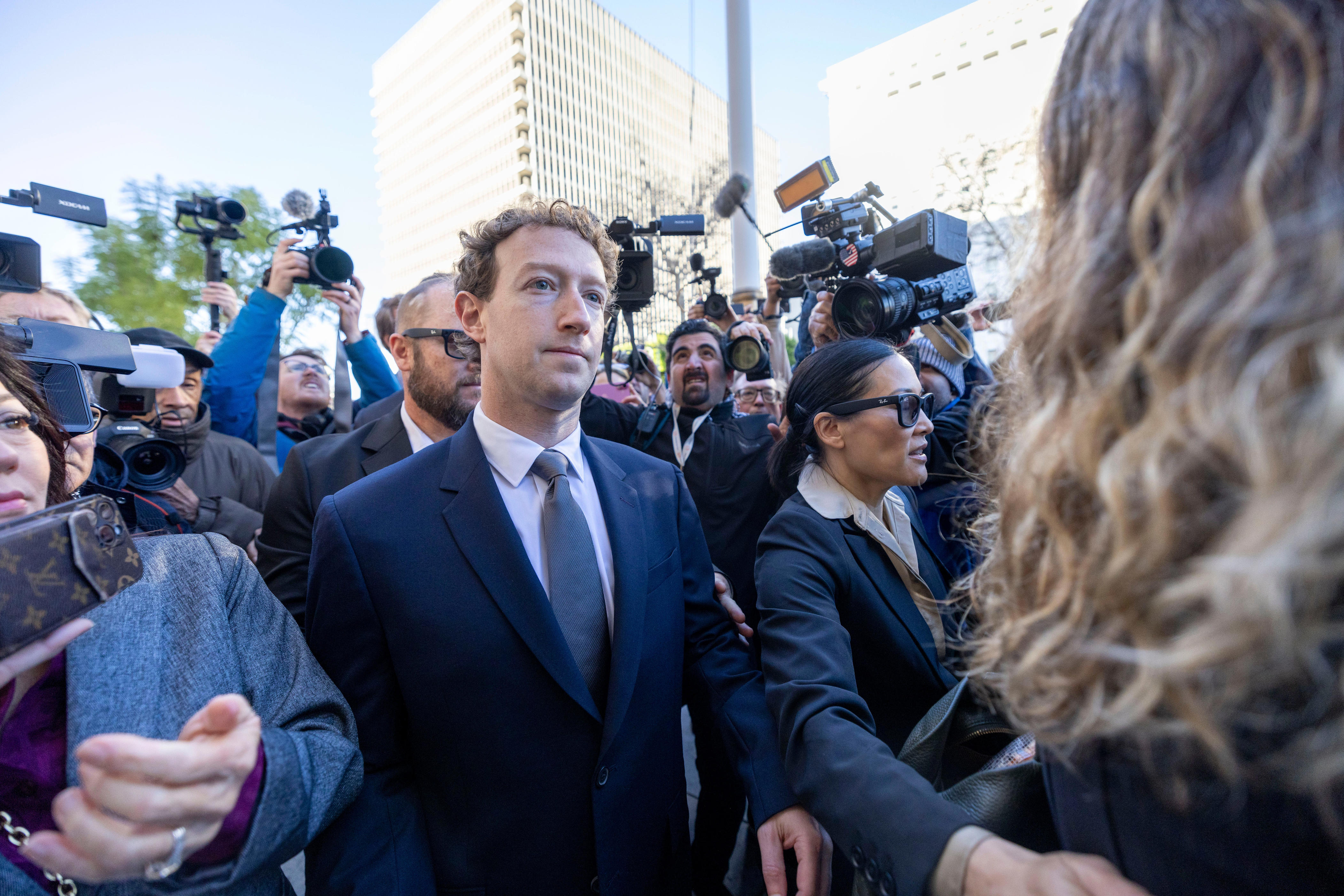 2 tech moguls rumored to be interested in buying the Seattle Seahawks