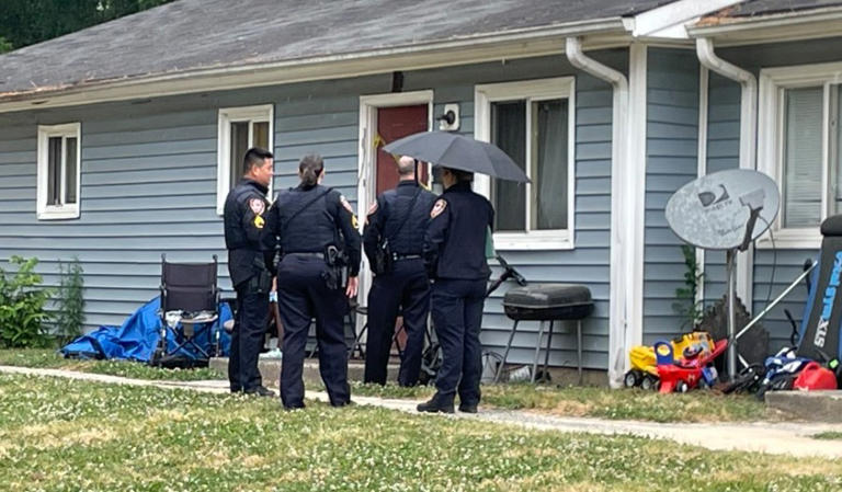 Felon charged after woman seriously injured in shotgun shooting, North ...