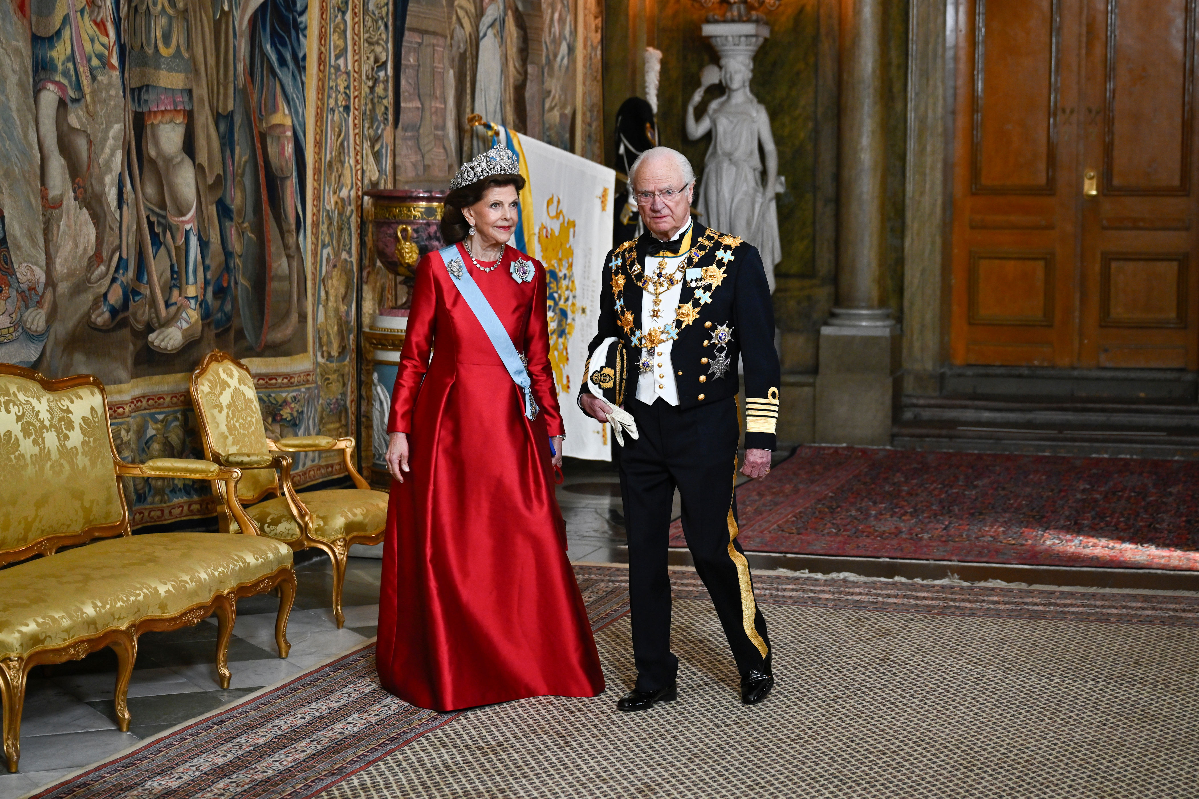 Både kong Carl Gustaf og dronning Silvia holdt taler under middagen. Foto: Pontus Lundahl / TT / AP / NTB