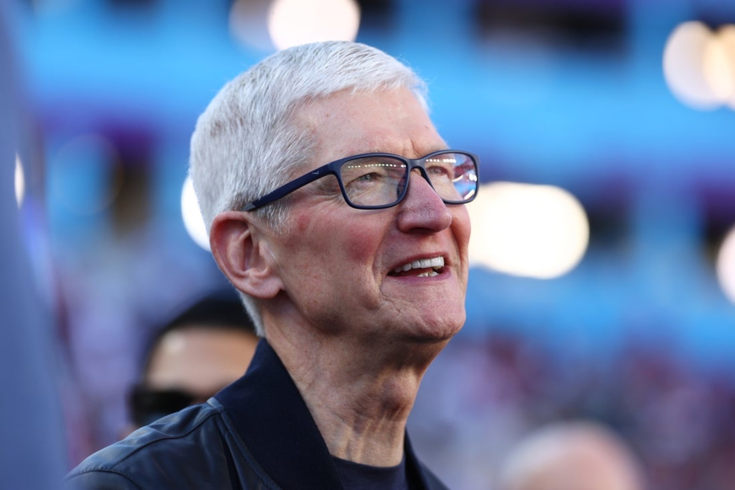 Report: Apple's Cook, Meta's Zuckerberg among Seahawks suitors