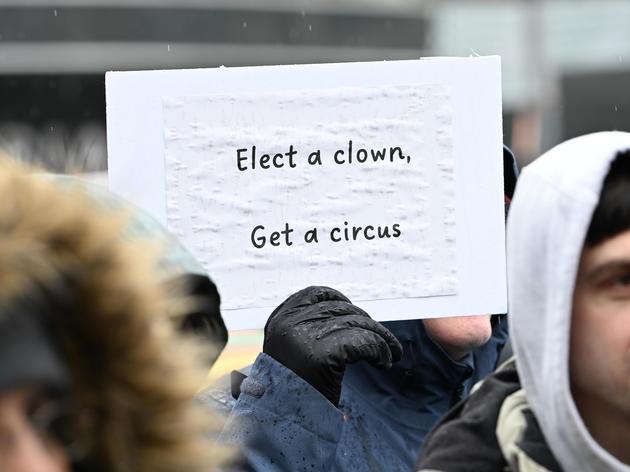 „Trump hat den Realitätssinn verloren“ – Professor ruft zu Protesten auf