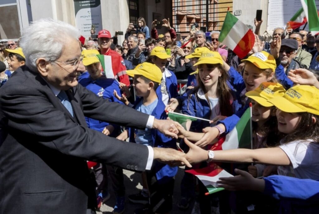 mattarella-per-la-festa-del-lavoro-rende-responsabili-della-societ