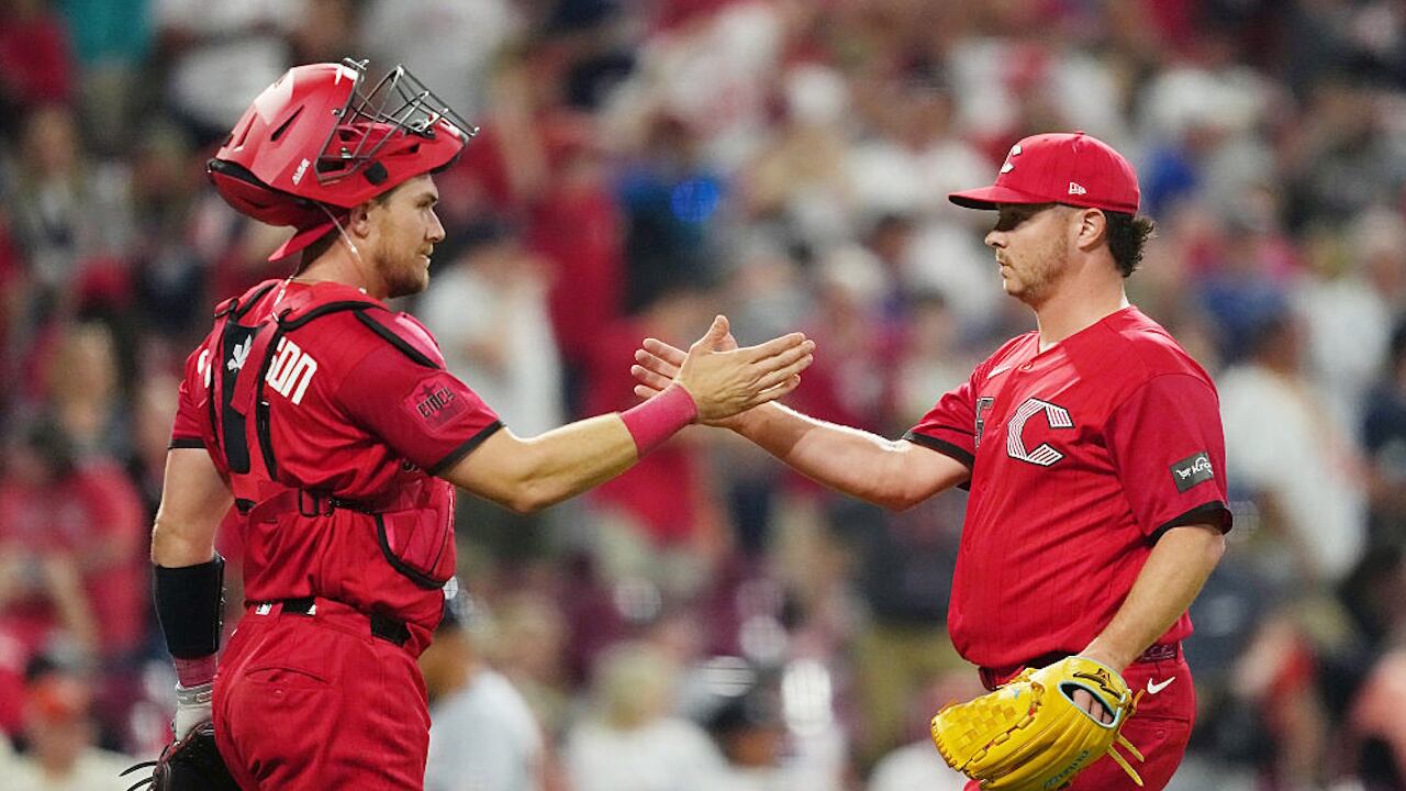 Successful ABS challenge earns Cincinnati Reds fans free pizza