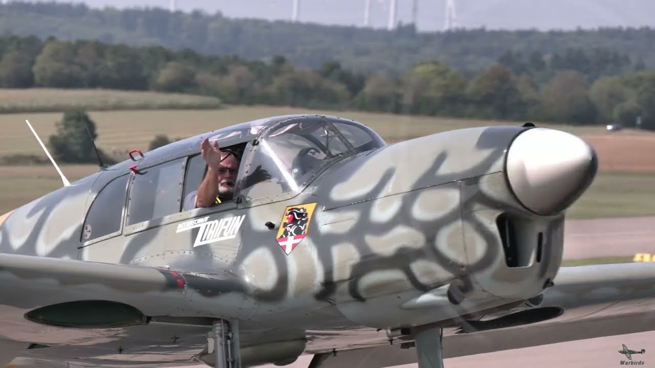 Watch this 1930s aircraft glide through the sky - 