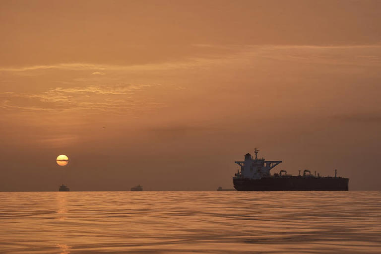 US seeks 'maritime freedom' coalition to restart Hormuz traffic