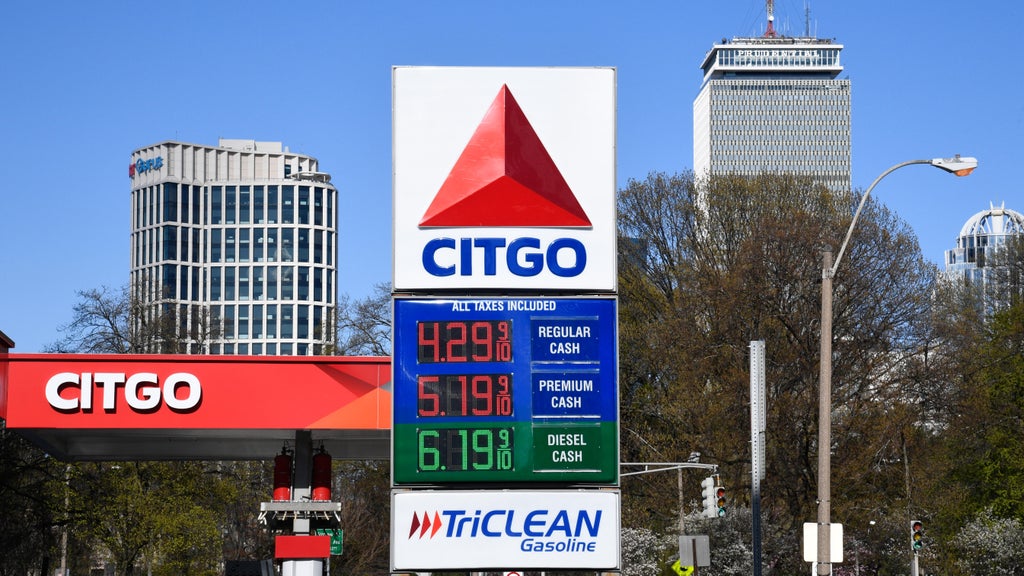 Gas prices in Massachusetts rise another 20 cents in past week
