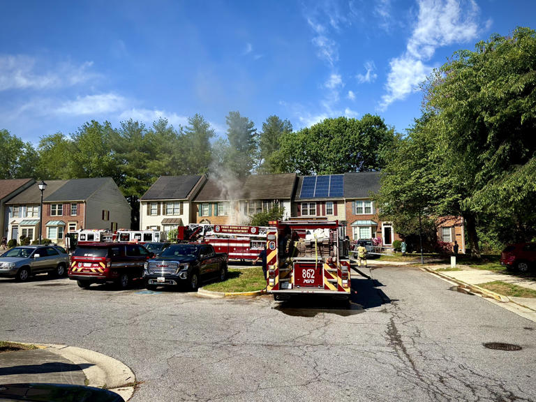 Fire breaks out in Bowie townhome, no injuries reported