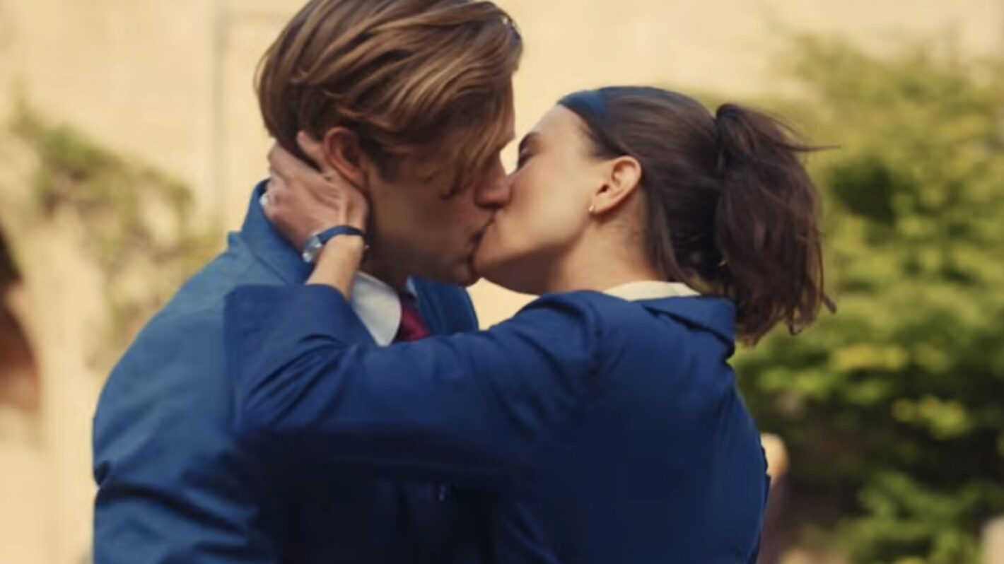 what episode do james and ruby kiss - Ilustrasi 2