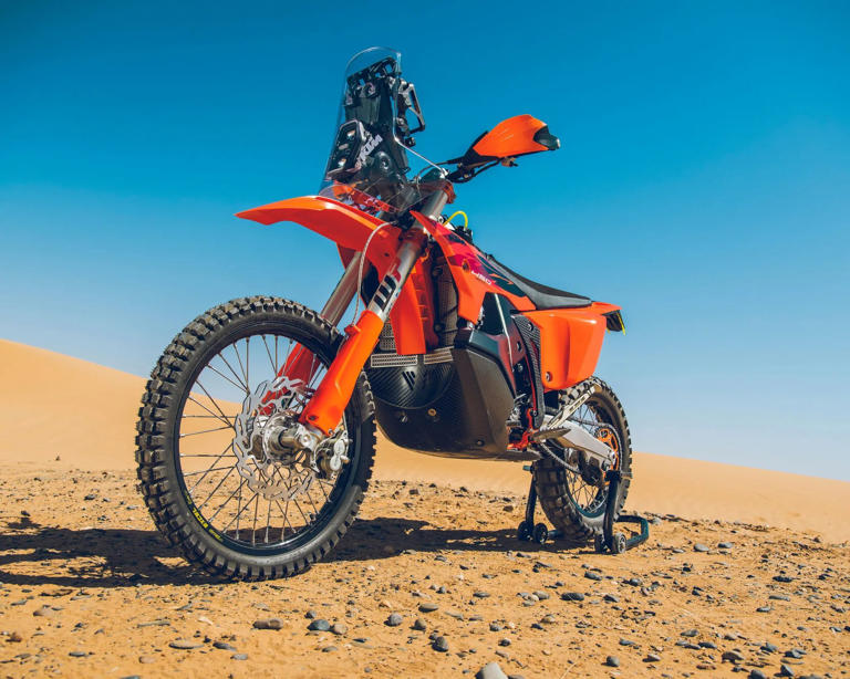 The moto world’s most decorated desert bike returns with purebred off ...