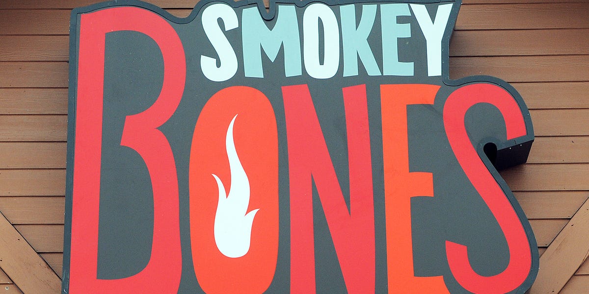 BBQ Chain Smokey Bones Shuts Down All Locations